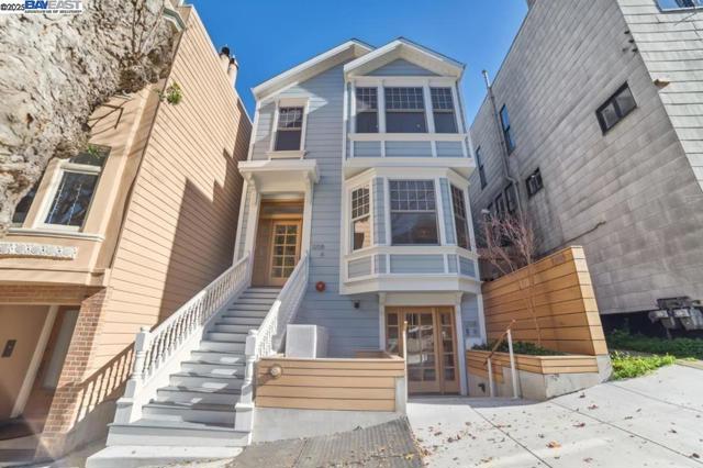 1208 Stanyan St, San Francisco CA: https://media.crmls.org/mediaz/f746c96b-4317-4659-a98a-ef6fbe0a368f.jpg