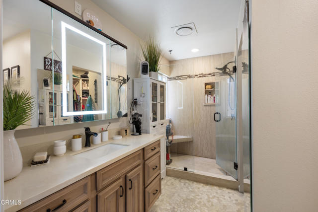 1684 San Joaquin Avenue, Ventura CA: https://media.crmls.org/mediaz/f74794ac-6830-4b64-86dc-2c54700b8954.jpg