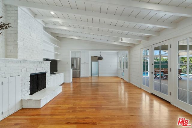 5705 Sunnyslope Avenue, Valley Glen CA: https://media.crmls.org/mediaz/f748e359-f1d9-490e-ac42-b5c7dbd5f1b9.jpg