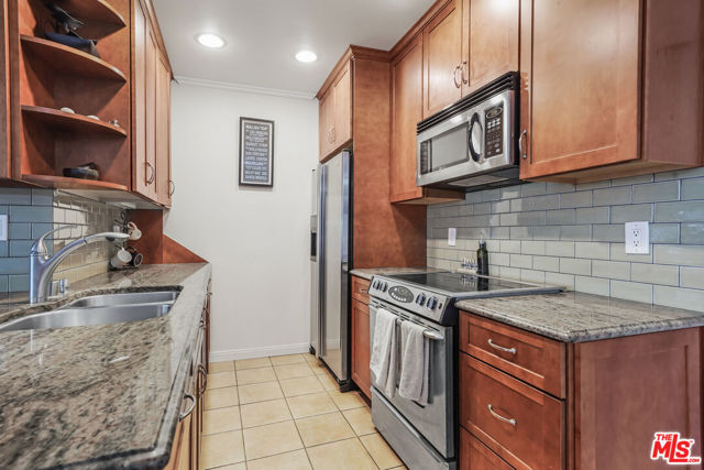 7765 West 91ST Street, F3101 photo 6