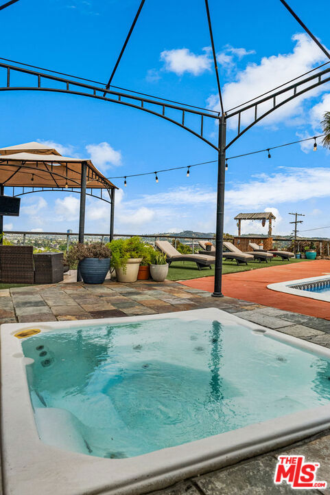 2838 Medill Place, Los Angeles CA: https://media.crmls.org/mediaz/f74ac550-377e-49c8-8b1a-0b1396487116.jpg
