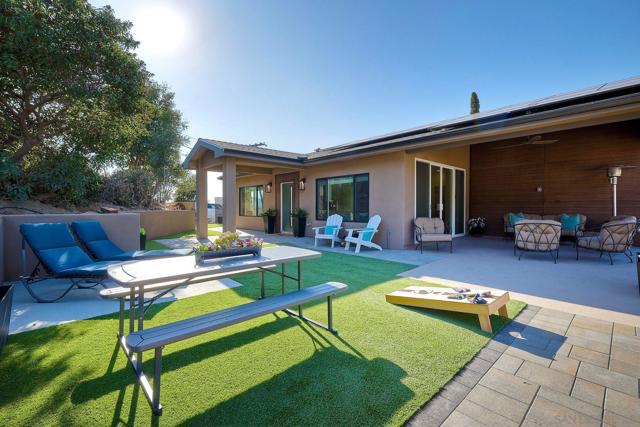 642 Ranchito Drive, Escondido CA: https://media.crmls.org/mediaz/f74c4ccc-cada-470e-9545-433fa8e3529b.jpg