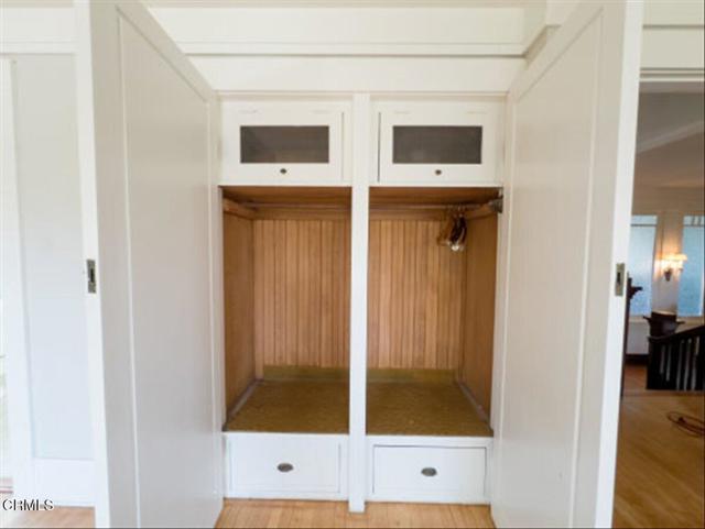 217 Oaklawn Avenue, South Pasadena CA: https://media.crmls.org/mediaz/f74c4f77-ef2d-4267-b086-50bae63d6b55.jpg
