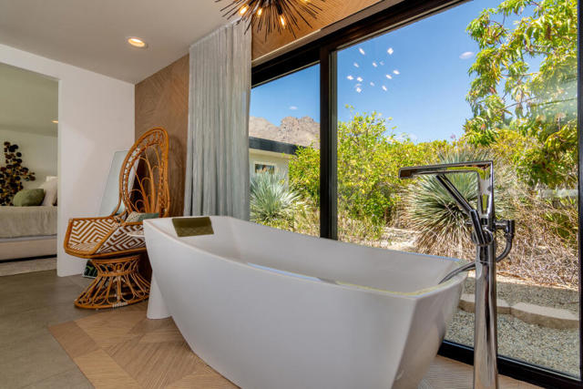 783 N Rose Avenue, Palm Springs CA: https://media.crmls.org/mediaz/f74ccc65-df8a-46a1-81f7-be6b90f4ad0c.jpg