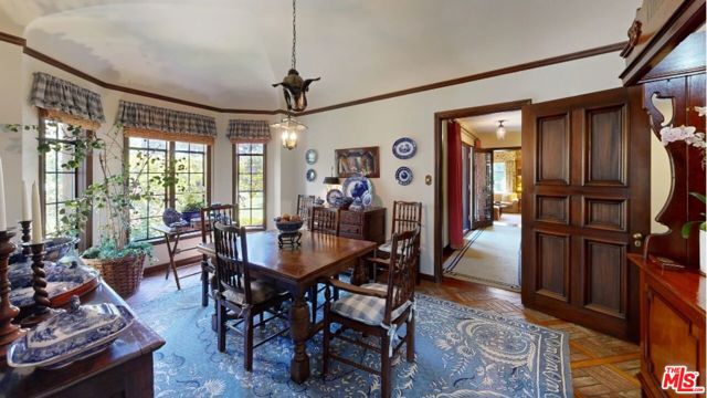 570 S Mapleton Drive, Los Angeles CA: https://media.crmls.org/mediaz/f74e1e17-1188-43f6-a6cb-c87065edd79a.jpg
