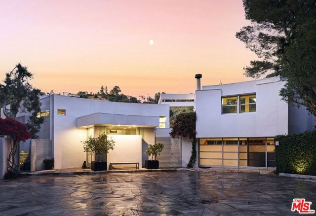 0 Willow Glen Road, Los Angeles CA: https://media.crmls.org/mediaz/f74e8c07-2b2a-4cc5-968d-205b7554ef00.jpg