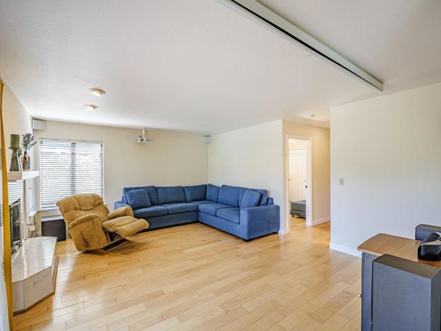 14 Sageland Court, Scotts Valley CA: https://media.crmls.org/mediaz/f74e98af-45a1-4529-b4d8-3aab31fb88ad.jpg