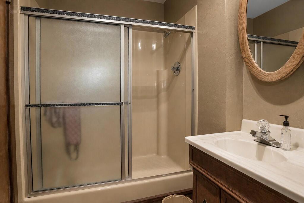 https://media.crmls.org/mediaz/f74eceea-3bc6-45b7-aff8-31aee3ab1fb1.jpg?preset=X-Large