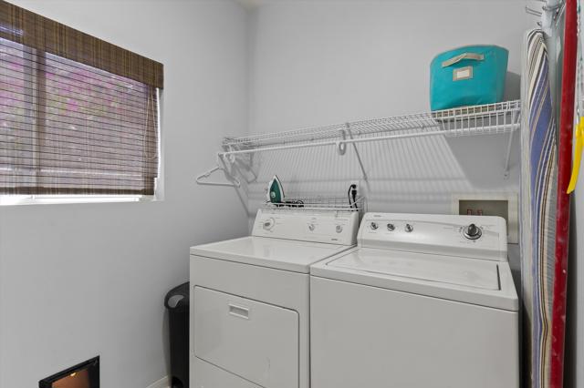 26696 Avenida Quintana, Cathedral City CA: https://media.crmls.org/mediaz/f74efc14-ba06-42f3-b44d-edff6f7fdb46.jpg