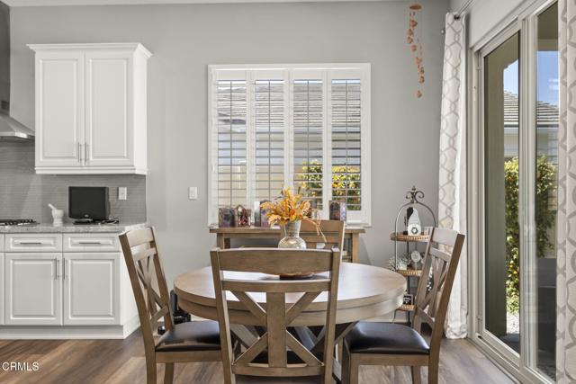508 Autumn Path Lane, Santa Paula CA: https://media.crmls.org/mediaz/f74f3c62-cd09-494c-9c43-b2428a276559.jpg