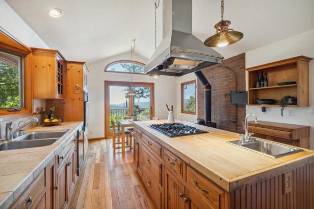 1495 Dons Road, Boulder Creek CA: https://media.crmls.org/mediaz/f74f4c96-39b9-4db9-b15c-824bad362fab.jpg