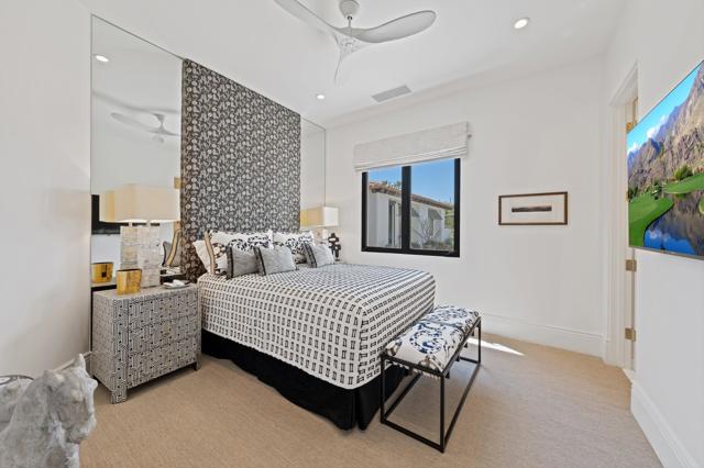Image 36 of 76 For 55375 Royal St George