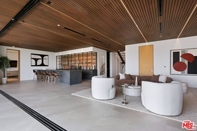 2180 Stradella Road, Los Angeles CA: https://media.crmls.org/mediaz/f750ddee-66f1-42cc-8a8d-9739ed258d88.jpg