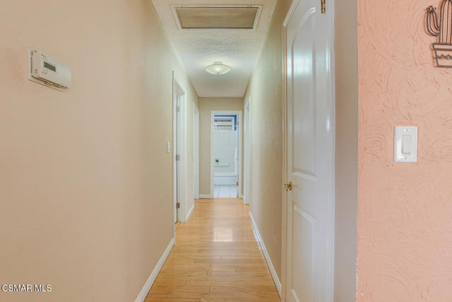 3317 Dalhart Avenue, Simi Valley CA: https://media.crmls.org/mediaz/f7519fa0-5ac8-4d24-898c-ff322b3c5fcf.jpg
