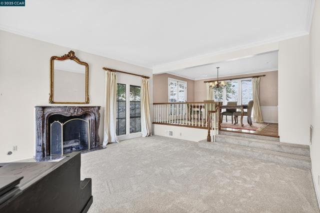 58 Saint Andrews Ln, Alamo CA: https://media.crmls.org/mediaz/f7527ada-7cf9-4491-a17e-117e269b07b7.jpg