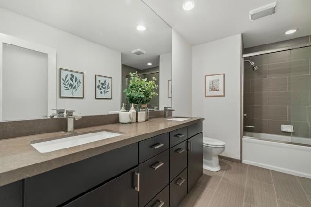 1405 Cedar Place, Los Altos CA: https://media.crmls.org/mediaz/f75296cf-8a69-4b05-9585-31538e04eb0a.jpg