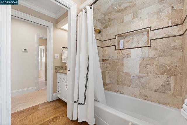 4860 Venner Rd, Martinez CA: https://media.crmls.org/mediaz/f752bebd-ee57-4ce4-8b5e-a704f92551b4.jpg
