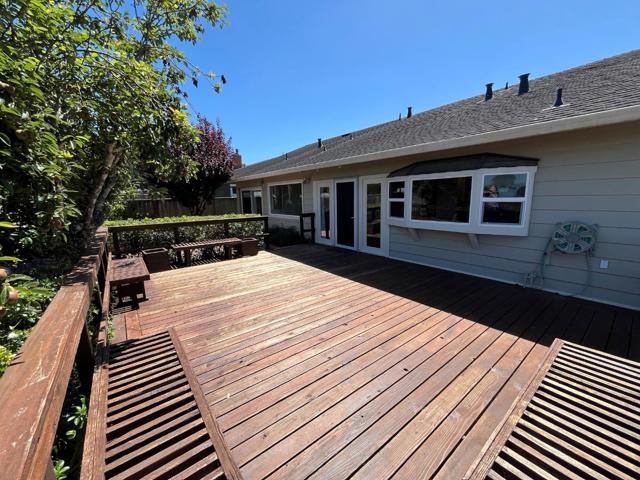 2066 Touraine Lane, Half Moon Bay CA: https://media.crmls.org/mediaz/f753455e-9897-46e4-9b74-fe629916f7a4.jpg