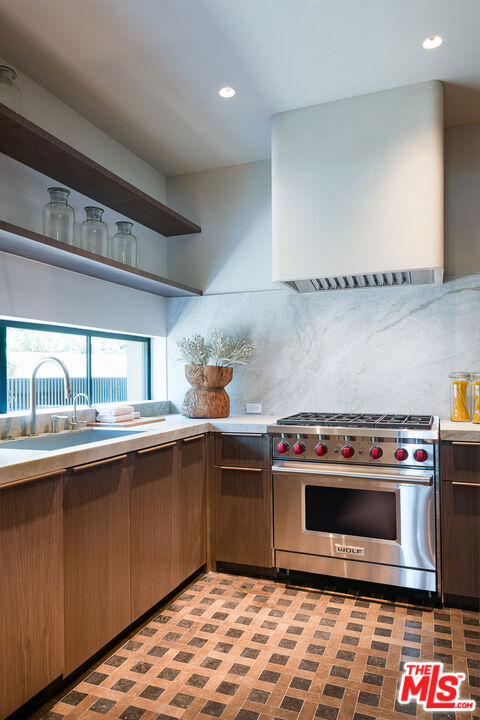 24172 Lupin Hill Road, Hidden Hills CA: https://media.crmls.org/mediaz/f7538646-2f42-43dd-a699-64a9bb29ee01.jpg