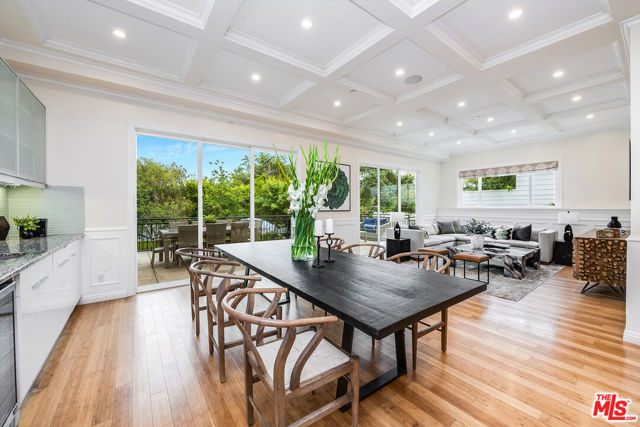 14539 Valley Vista Boulevard, Sherman Oaks CA: https://media.crmls.org/mediaz/f753e95f-2626-4522-87d0-901d79cc8fb0.jpg