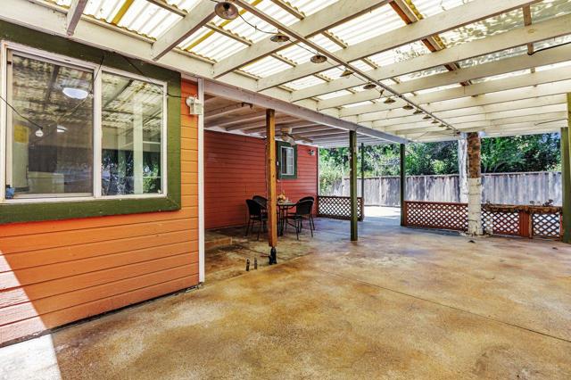 124 S 24th Street, San Jose CA: https://media.crmls.org/mediaz/f7543de8-0b92-4a46-b001-70b38336952d.jpg