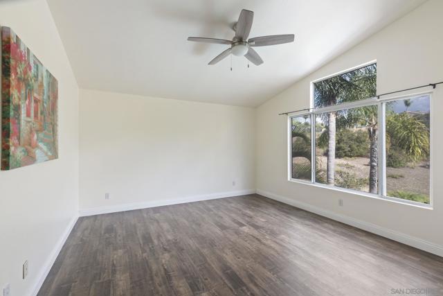 11927 Dapple Way, San Diego CA: https://media.crmls.org/mediaz/f7547b12-d8a9-47ad-bf49-b40572b6bf92.jpg
