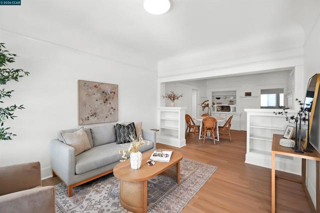 Image 11 of 58 For 456 4th St  