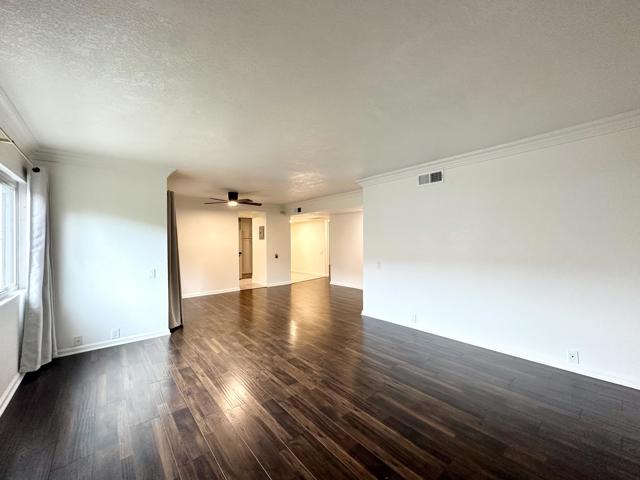 400 N Sunrise Way, Palm Springs CA: https://media.crmls.org/mediaz/f754925f-924c-41a0-a18e-e342f80575dd.jpg