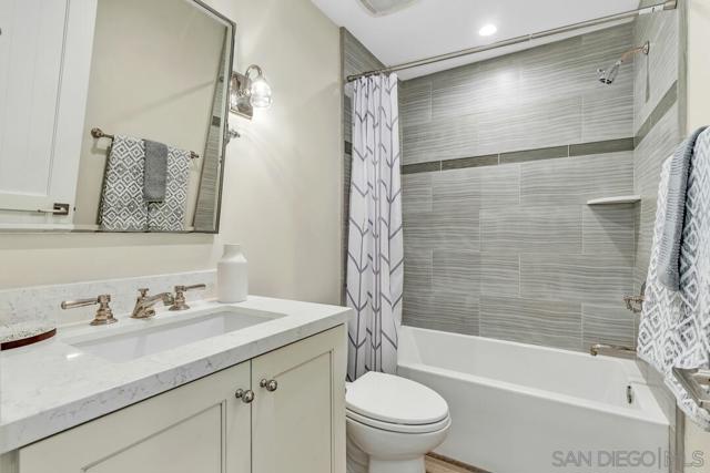 726 Silver Street, La Jolla CA: https://media.crmls.org/mediaz/f7574a3f-c89c-4e17-b4bf-d68de7dedc12.jpg