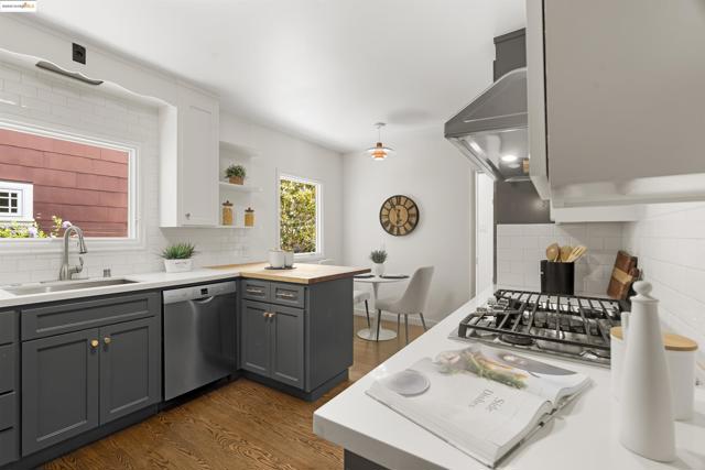 Image 7 of 56 For 1046 Ordway St