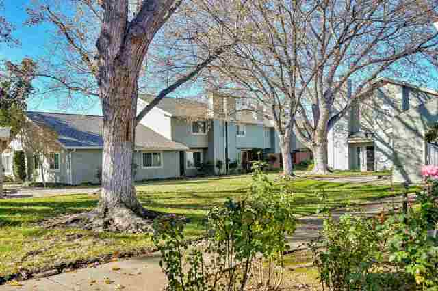 5333 Park Highlands Blvd, Concord CA: https://media.crmls.org/mediaz/f759249b-3587-4c7e-af5d-83a9277a7724.jpg