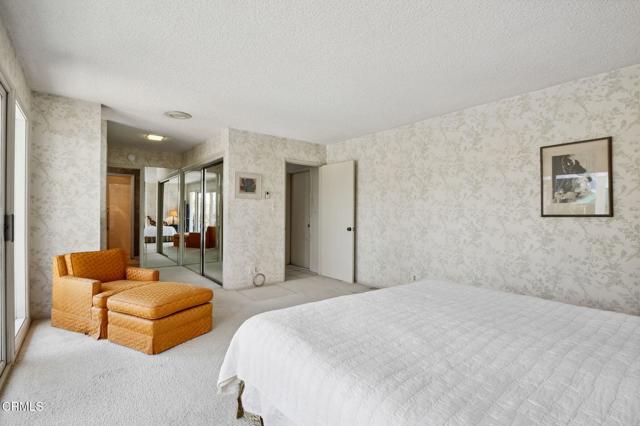 262 Crestwood Avenue, Ventura CA: https://media.crmls.org/mediaz/f7597f76-d1b9-4105-bb43-a39ee3183f7c.jpg
