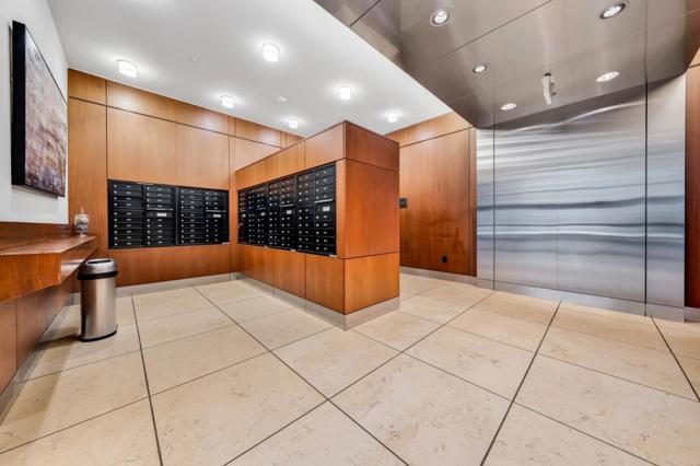 88 E San Fernando Street, San Jose CA: https://media.crmls.org/mediaz/f759fb9f-bbf5-43e6-ba5a-8c0e1c01fde3.jpg