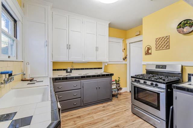 30 W Lake Avenue, Watsonville CA: https://media.crmls.org/mediaz/f75b0597-84aa-496d-89c1-b3ff9263c6f5.jpg