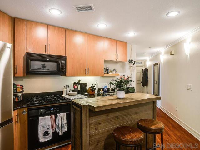 1225 Island Ave, San Diego CA: https://media.crmls.org/mediaz/f75b34e6-25ce-4790-85b3-dd82077c7cd0.jpg