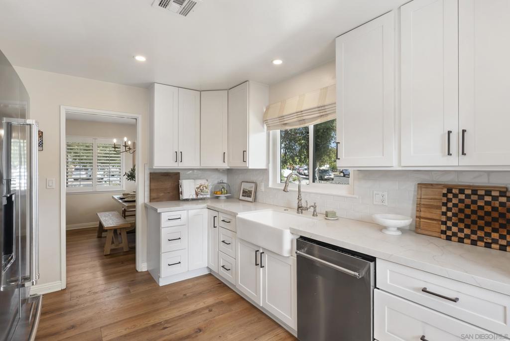 4454 Bertha Ct - photo 6