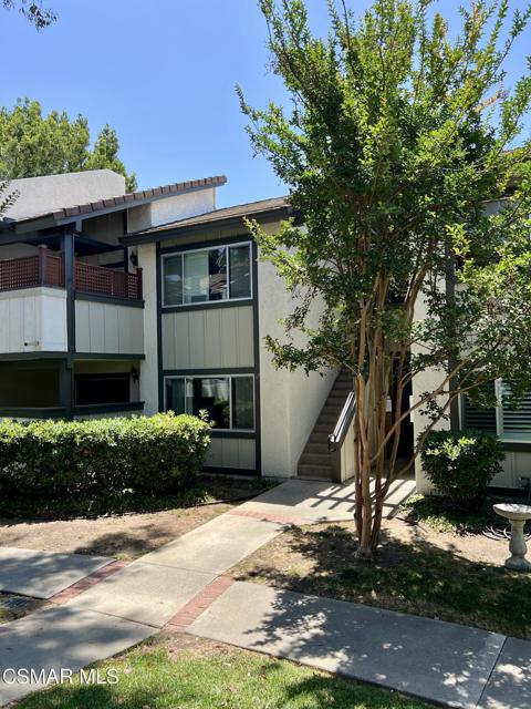 1342 Hillcrest Drive, Thousand Oaks CA: https://media.crmls.org/mediaz/f75cf85e-3efc-4b2d-b01b-a68a3c43d32f.jpg
