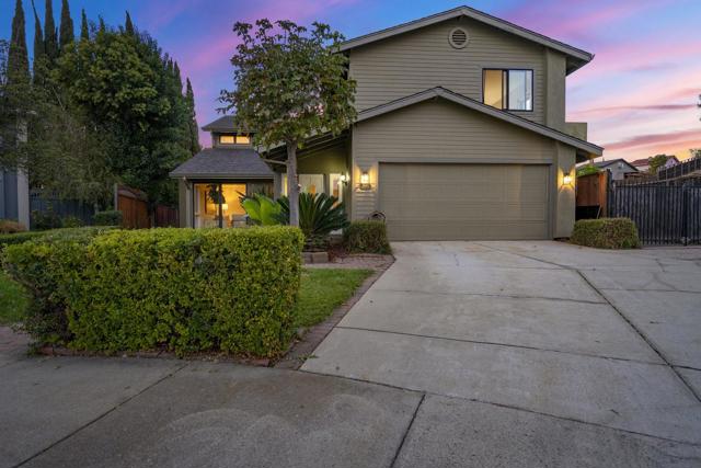 4945 Berkeland Court, San Jose CA: https://media.crmls.org/mediaz/f75f1f2d-4cad-40e2-afcd-eada2292bdd1.jpg