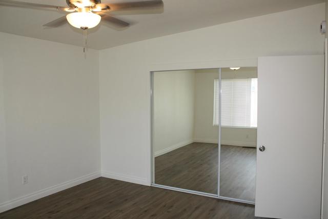 Image 15 of 38 For 898 Valley Village