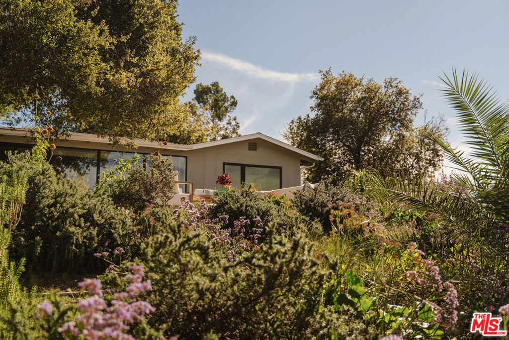 9550 Wheatland Avenue