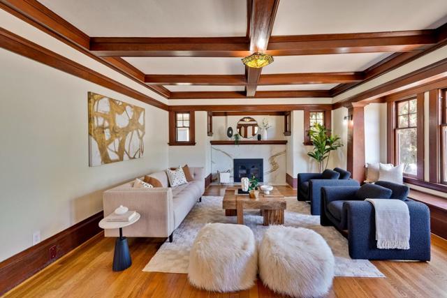 339 S 13th Street, San Jose CA: https://media.crmls.org/mediaz/f760277b-6ceb-4a27-b1b1-b90532e71d95.jpg