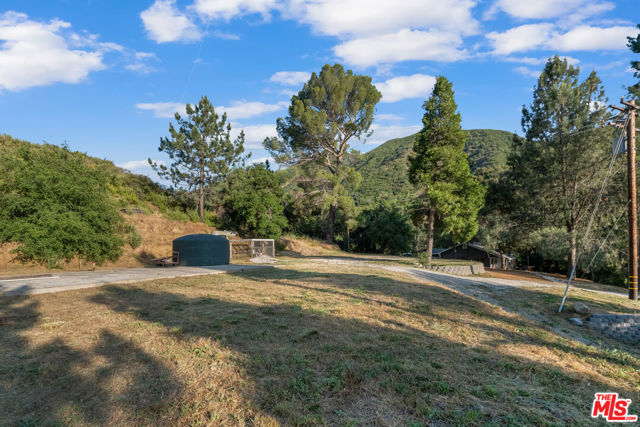 17832 Little Tujunga Canyon Road, Santa Clarita CA: https://media.crmls.org/mediaz/f7602e2c-7c3a-4665-9ffc-1c1c581c8163.jpg