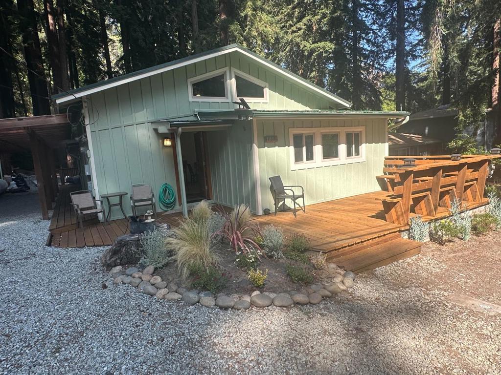 1018 Rambling Road