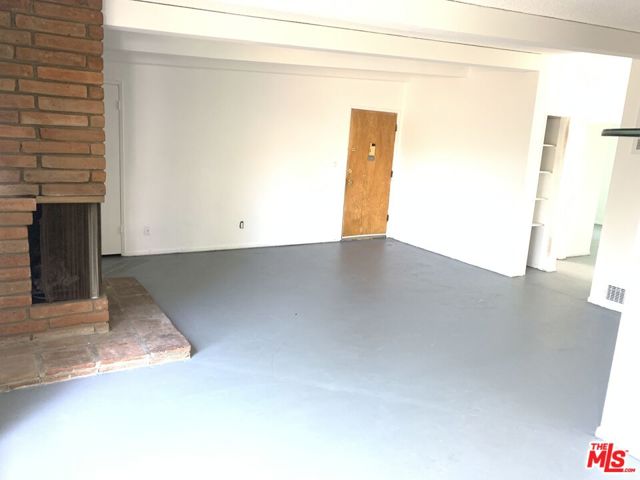 1021 HILL Street, 5 photo 8