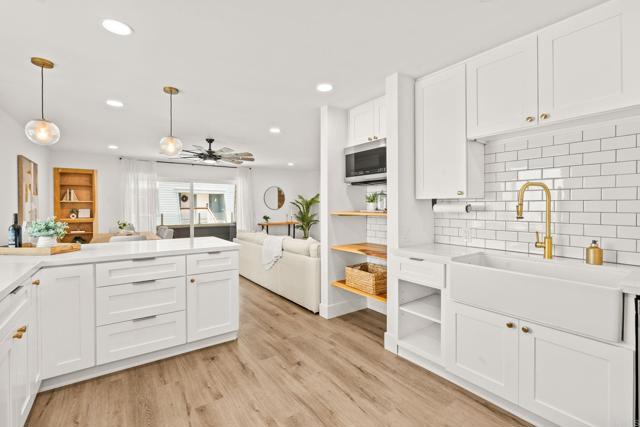 Detail Gallery Image 19 of 38 For 38 Montego Ct, Coronado,  CA 92118 - 2 Beds | 2/1 Baths