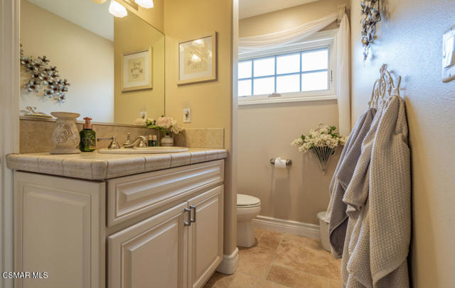 1029 Alta Vista Road, Simi Valley CA: https://media.crmls.org/mediaz/f7617acd-21ed-4a4c-bbe0-97ba86c27105.jpg