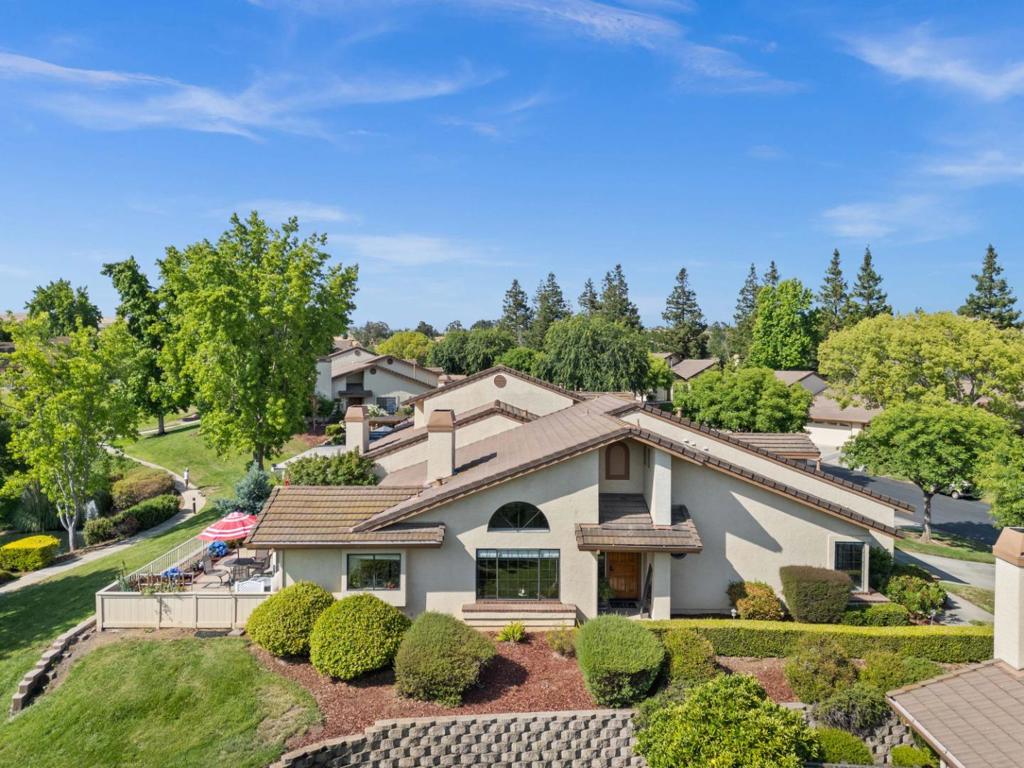 3308 Lake Albano Circle