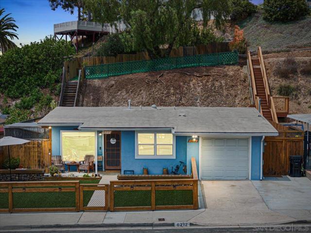 6212 Streamview Dr, San Diego CA: https://media.crmls.org/mediaz/f7621d1b-38b1-472e-9f1d-f287951bae53.jpg