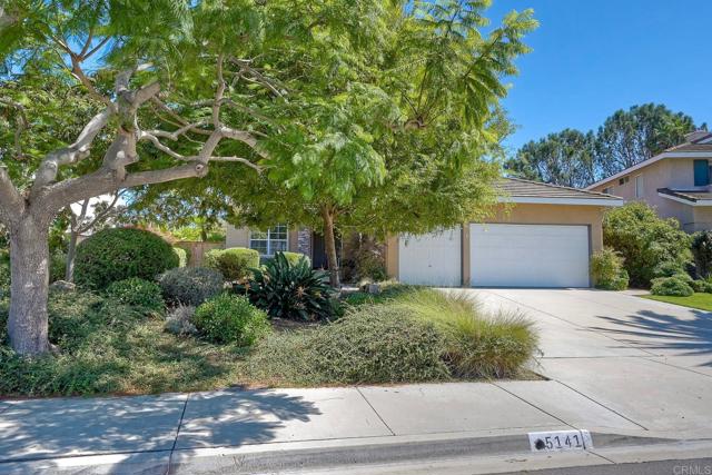 5141 Palmera Dr, Oceanside CA: https://media.crmls.org/mediaz/f7628e11-c8fe-404d-a31f-20b7971f3902.jpg