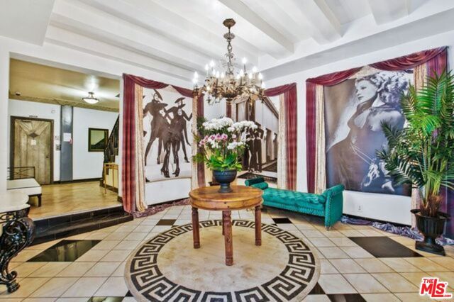 1314 N HAYWORTH Avenue, West Hollywood CA: https://media.crmls.org/mediaz/f763908f-adf8-4dfd-b0d3-75b6c058e589.jpg